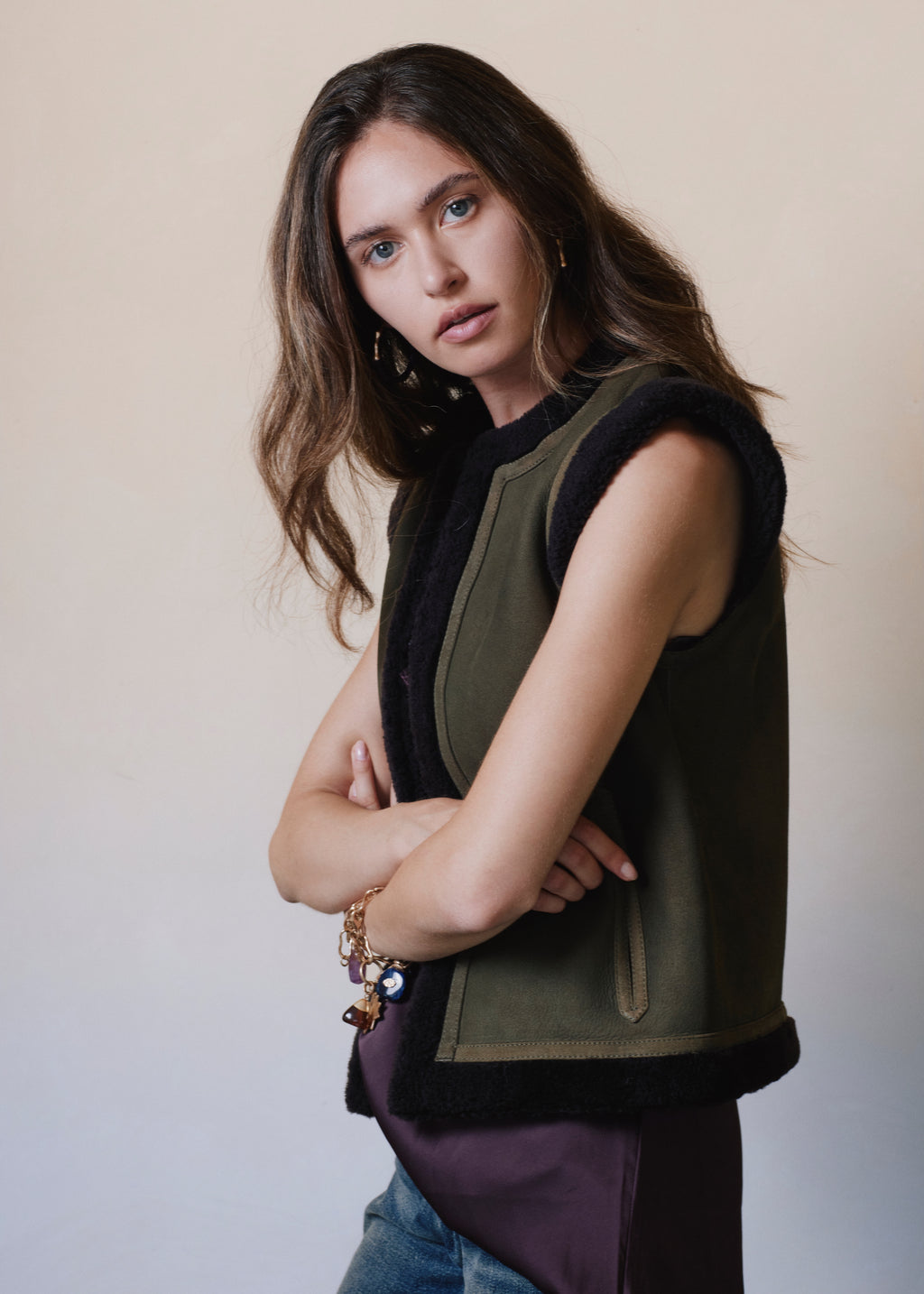 Suede shearling gilet - Olive