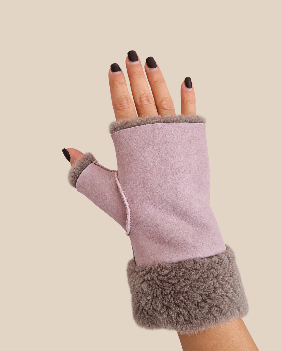 Suede shearling muffs - Mauve - worn view - 20261013_163753